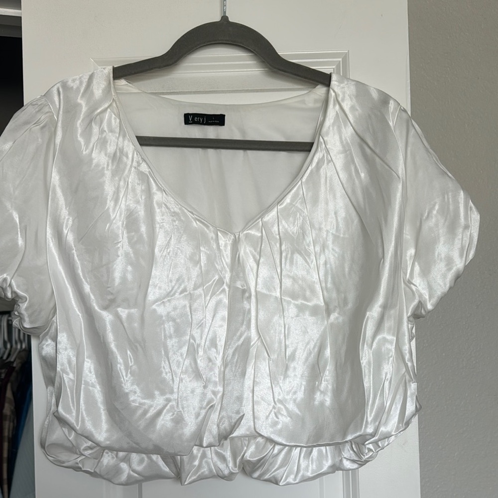 Very J White Puff Sleeve Ruched Crop Blouse